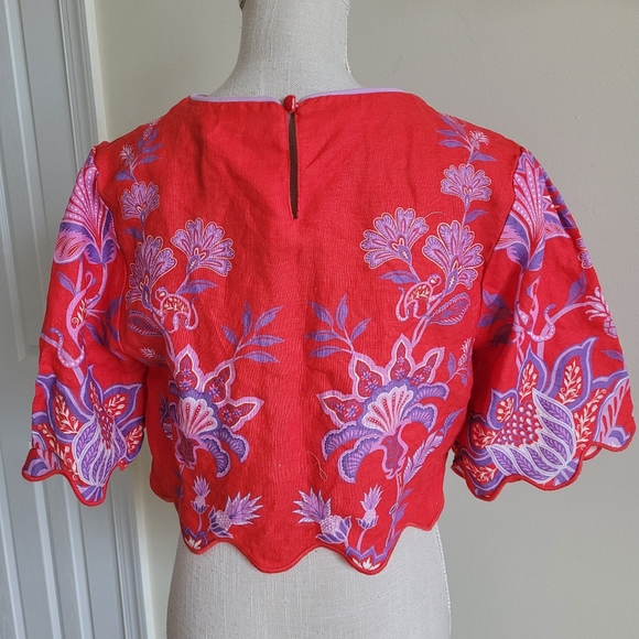 FARM Rio Red Floral Crop Top - Picture 5 of 12